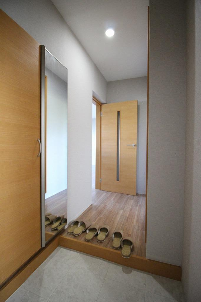 ソレイユ西神戸の玄関|※お部屋により仕様が異なる場合があります※