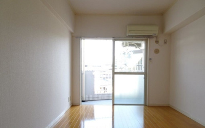 【居間・リビング】 | ロイヤルプラザ88