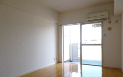 【居間・リビング】 | ロイヤルプラザ88