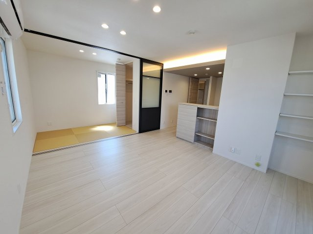 トリシア上甲子園の居間・リビング