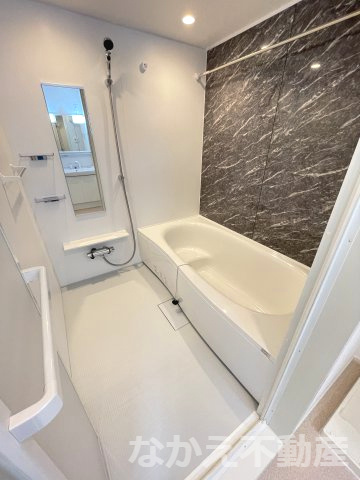 【浴室】 | 落ち着いた空間のお風呂です