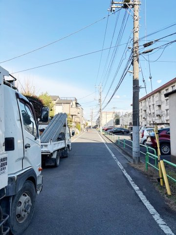 練馬区田柄３丁目　建築条件付き土地　全２区画の前面道路含む現地写真