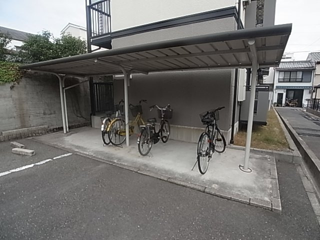 神戸市兵庫区松原通３丁目のアパート
