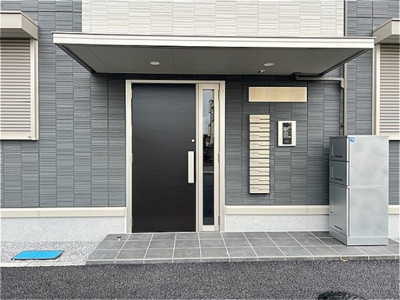 【エントランス】 | ユーストマ | オートロック・宅配ボックス付きエントランス