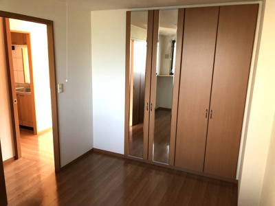 【寝室】 | TIARA