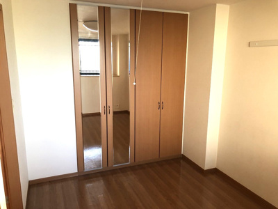 【寝室】 | TIARA