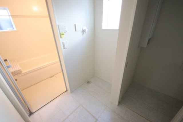 【ランドリースペース】 | 《仲介手数料無料》北区東大成町１丁目663(2号棟)新築一戸建てリナージュ | 撮影日 2025年2月15日 13:30 晴れ