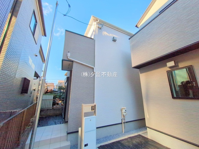 【外観】 | 《仲介手数料無料》北区東大成町１丁目663(2号棟)新築一戸建てリナージュ