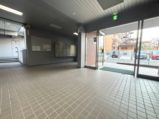 【エントランス】