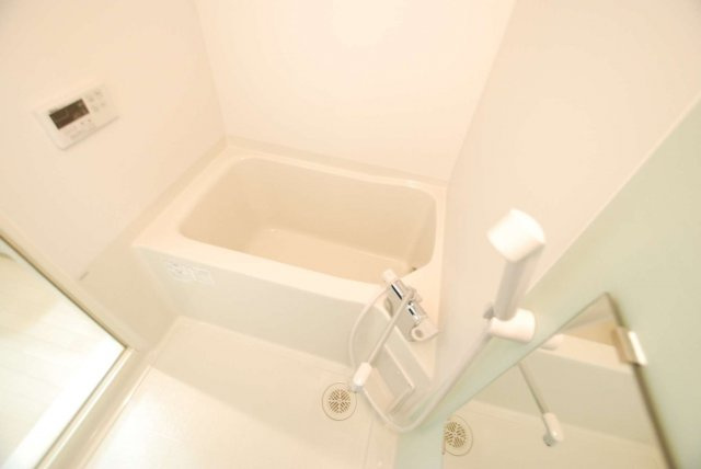 レオネクストアスパイアの浴室|同タイプ写真の為、現況優先。