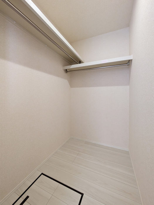 エルデガーデン Ⅱ号館の収納
