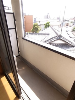 【バルコニー】 | ウイングテラス前原 | 同間取り他部屋の写真です。