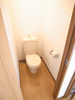 【トイレ】 | ウイングテラス前原 | 同間取り他部屋の写真です。