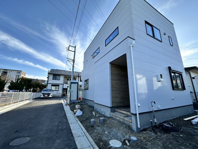 平塚市出縄　デザイナーズハウスの外観