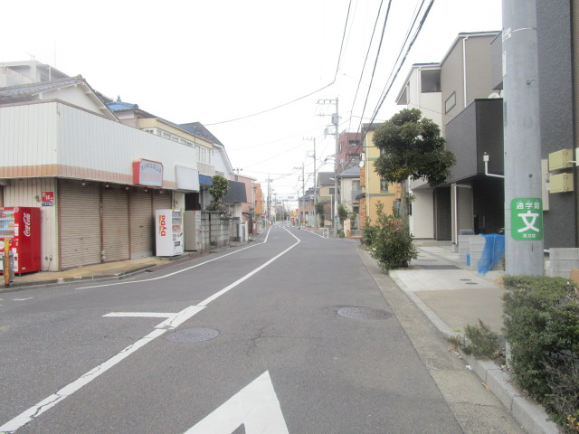 足立区谷在家２丁目の一棟アパートの周辺