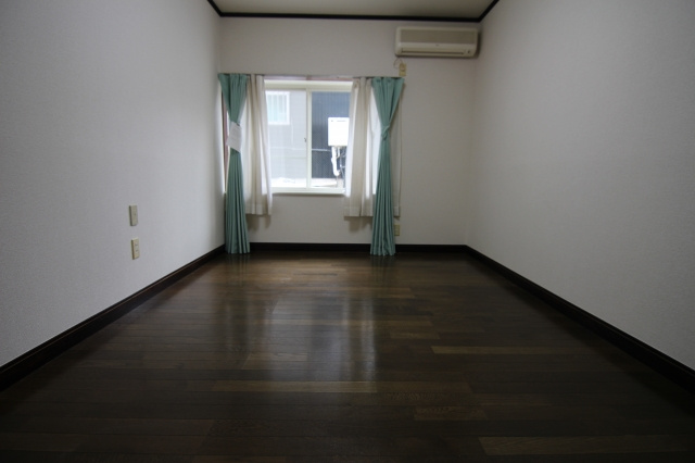 グリーンコーポ井田の寝室|別部屋参考写真です