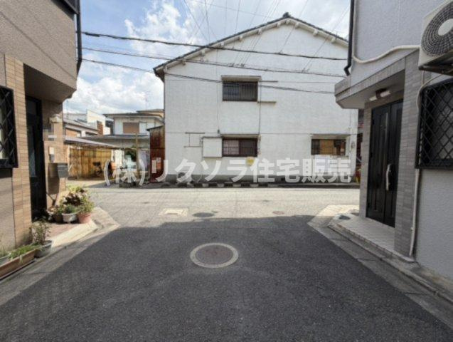 中町　中古一戸建ての前面道路含む現地写真|■物件内覧・資金計画相談・住宅ローン相談、リフォーム相談、お問合せ受付中■
※当日・翌日のご内覧、ご相談はお電話でのお問合せがスムーズです！