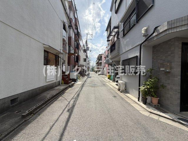 中町　中古一戸建ての前面道路含む現地写真|■物件内覧・資金計画相談・住宅ローン相談、リフォーム相談、お問合せ受付中■
※当日・翌日のご内覧、ご相談はお電話でのお問合せがスムーズです！