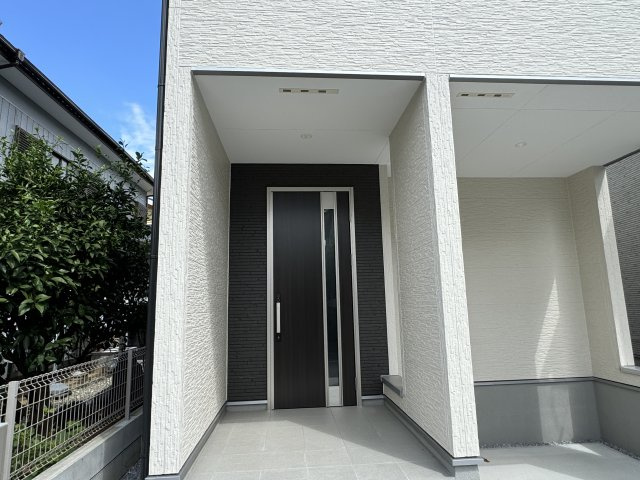 柏市豊上町新築戸建【旭小学校：4分】のエントランス|エントランス・玄関ポーチ