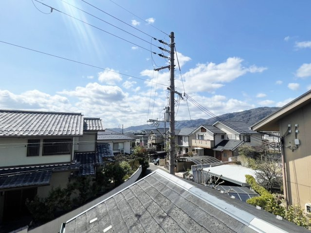 西京区御陵峰ケ堂町　戸建の展望|2F和室からの眺望です。