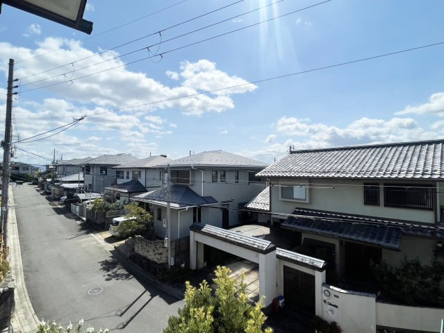 西京区御陵峰ケ堂町　戸建の展望|2F和室からの眺望です。