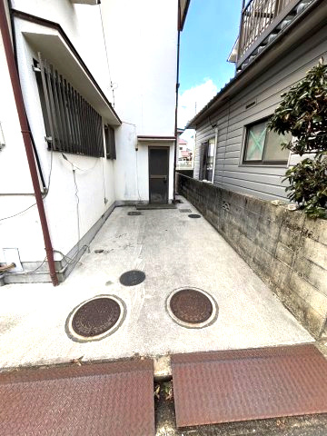 西垣生町中古戸建の駐車場