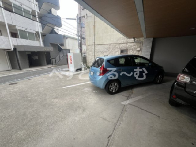 Wins Akashiの駐車場