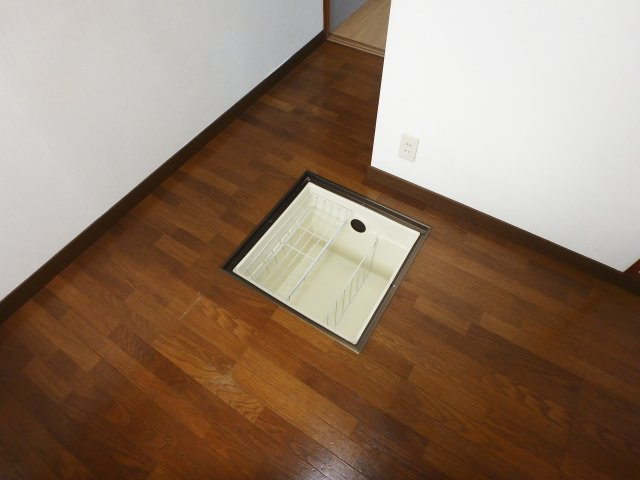 門戸岡田町中古戸建の収納