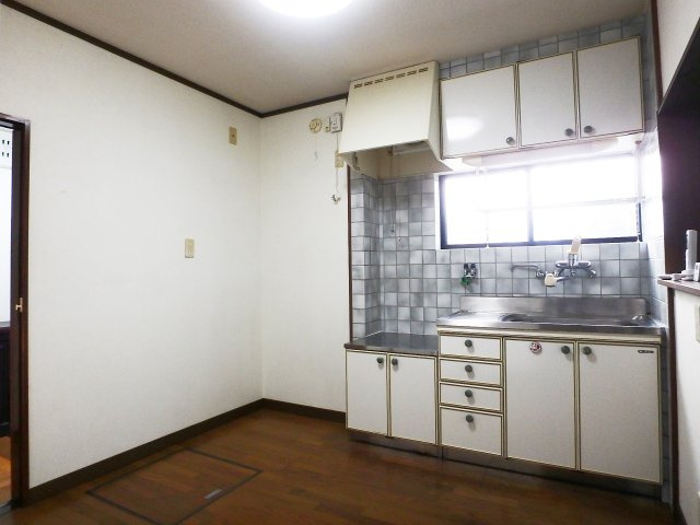 門戸岡田町中古戸建の居間・リビング