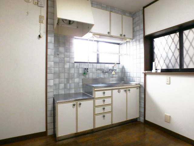 門戸岡田町中古戸建のキッチン