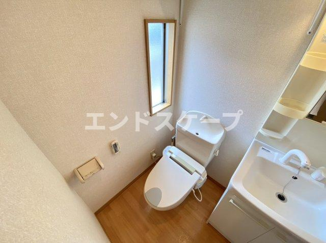 シャテロの洗面所|高崎、前橋エリアのお部屋探しはエンドスケープまで！お客様の理想お聞かせ下さい♪