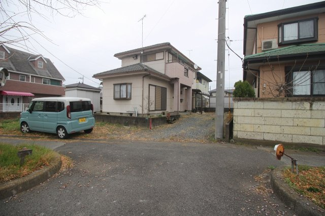 壬生町元町の外観|整った街並みが広がる住宅街。落ち着いた雰囲気で、ゆったりとした暮らしが叶います。