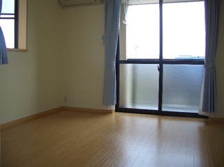 【内装】 | STRADA saya | 洋室