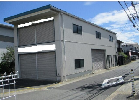 嵯峨甲塚事業所兼倉庫の外観