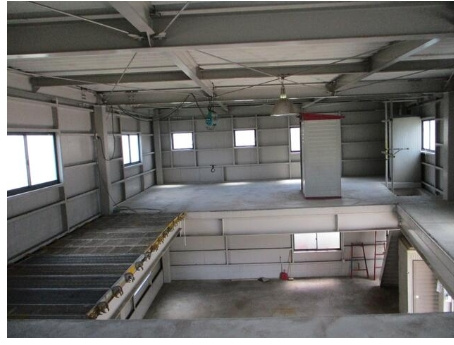 嵯峨甲塚事業所兼倉庫の内装