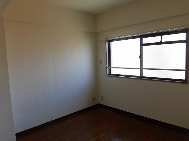 シェルコート南甲子園の洋室