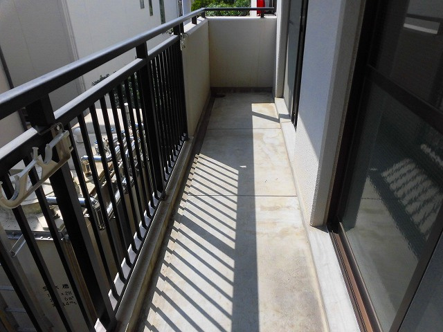 シェルコート南甲子園のバルコニー