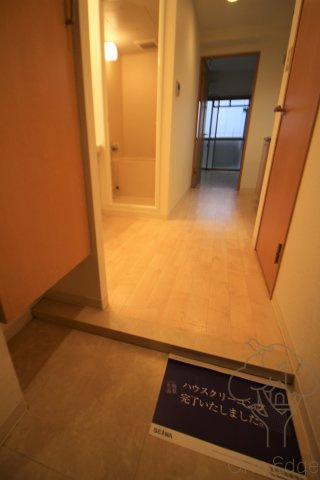 フォレストプラザⅠの玄関