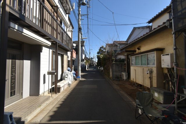 西大泉4丁目・新築戸建の前面道路含む現地写真