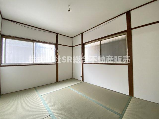 旭町中古戸建の和室|ゆったりとくつろげる和室です