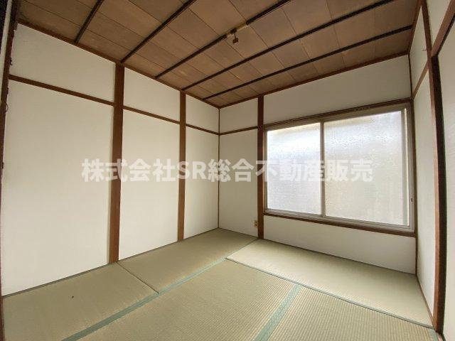 旭町中古戸建の子供部屋|子供部屋としても使い勝手の良いお部屋です