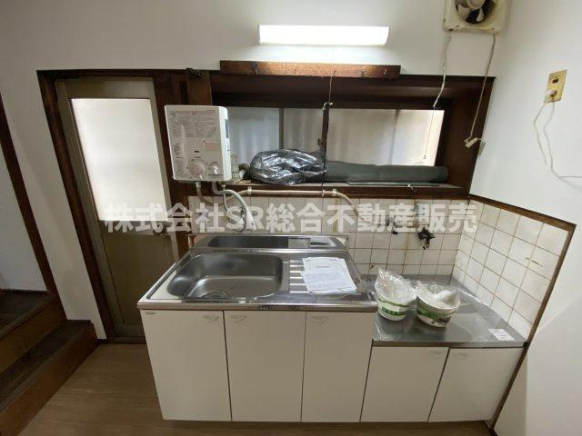 旭町中古戸建のキッチン|お料理しやすいキッチンです
