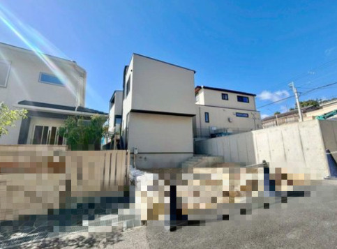 西岡本4丁目　新築戸建