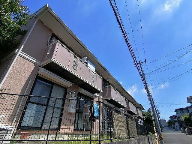 神戸市須磨区東落合３丁目のアパートの外観