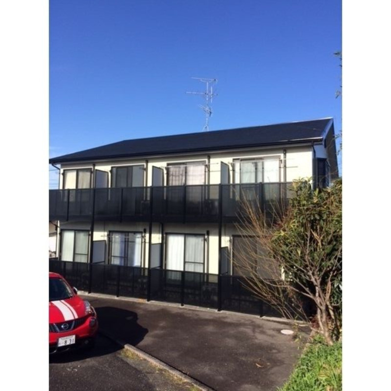 アンプルール ブワ 秀の駐車場