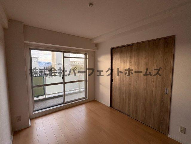 フロレスタ・ミオ山田池公園の居間・リビング|使いやすいリビングです