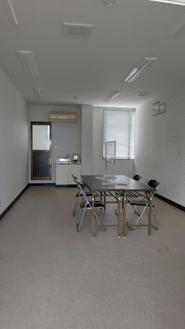 有国ビル1F　南室のロビー