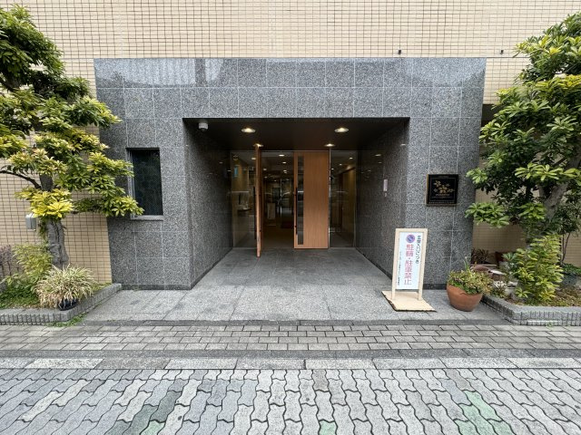 プリムローズ浅草ウエストのエントランス