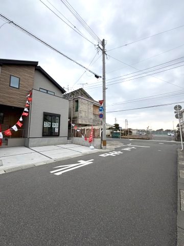 【前面道路含む現地写真】 | 【1期】小松原（1号棟）