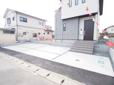 【駐車場】 | Erde　鳥谷野１期　１号棟